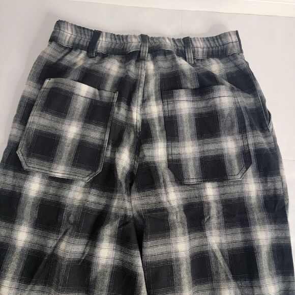 Kendall & Kylie Black and White Plaid Wide Leg Pants - Picture 8 of 9